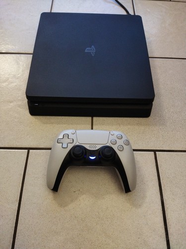 Semi console sony ps4 - },