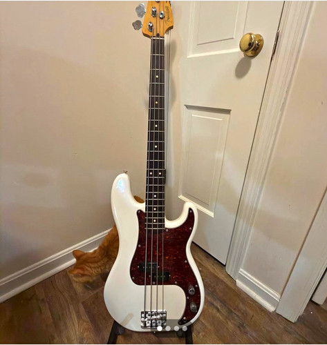 Fender player precision - fender,