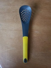 Joseph Joseph  kitchen utensil Spoon spatula  In Yellow 