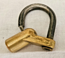 ANCIEN CADENAS D'ARTILLERIE EN