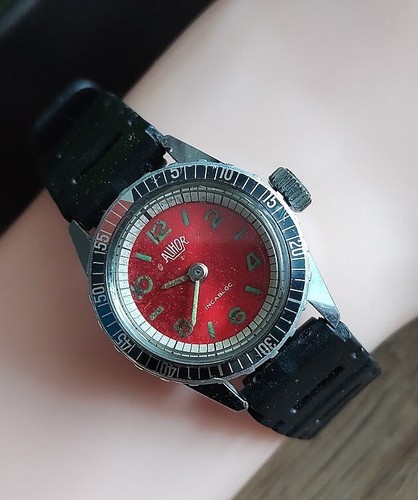 Montre femme mécanique - ,