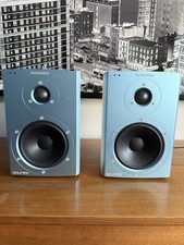 Dynaudio Xeo 2 Wireless Loud Speakers in RARE Ltd Edition Blue Audio Music Hi-Fi