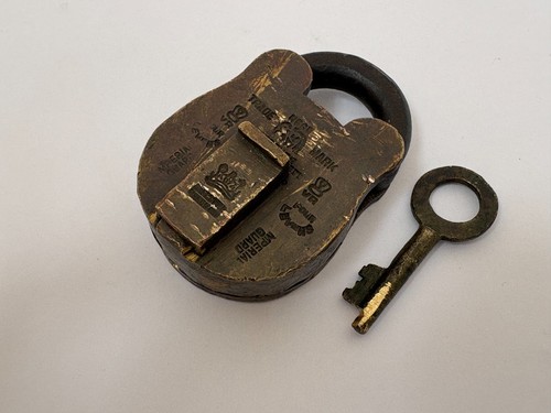 Ancien cadenas vintage - , en