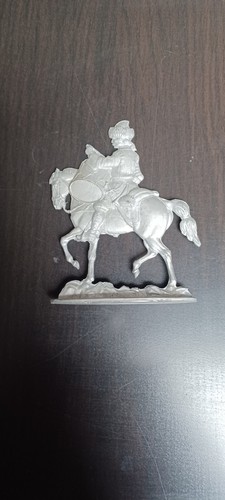 Figurine ronde bosse - ronde, en