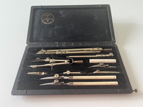 Ancienne boite compas - ancienne,