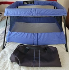 Baby Bjorn Pack N Play Travel Light Portable Crib w/Carrying Case Blue