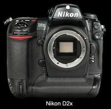 Nikon D2X + 2 objectifs + flash + 2 accus