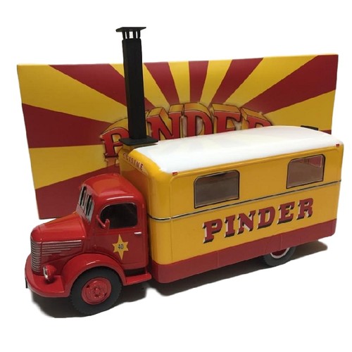 Unic cuisine 1952 pinder - unic,