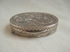 PETITE BOITE A PILULES EN