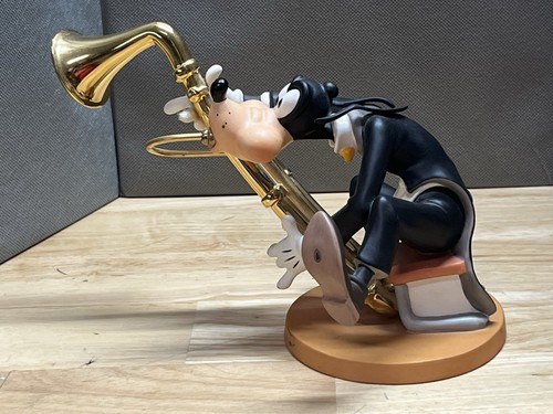 Walt disney classics - walt,