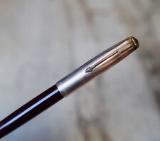 MAGNIFIQUE STYLO PLUME PARKER 51 BORDEAUX CAPUCHON PL. OR- PLUME EN OR 18 CARATS