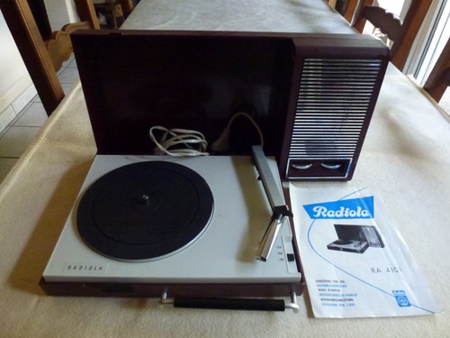 Ancien tourne disques - ancien, radiola