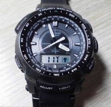 Montre baromètre altimètre à boussole atomique solaire Casio Pro Trek...