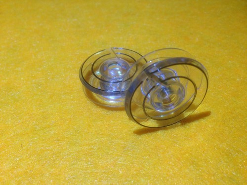 Canette pour machine coudre - à,