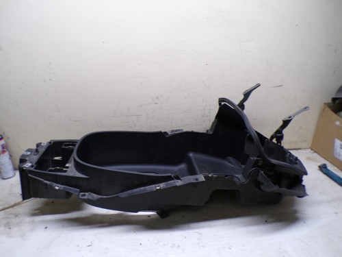 Coffre casque piaggio 125 - coffre, a