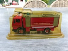 Hachette, Véhicules des