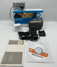 HP PHOTOSMART R742 Digital Camera 7MP ,3X Zoom Boxed Complete