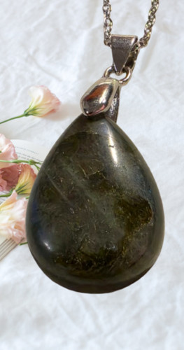 Pendentif goutte - goutte, en