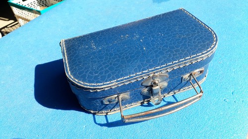 Très ancienne valise jeux - sz/,