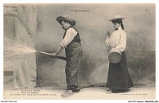 AVPP17-0981-HUMOUR - The Sprinkler