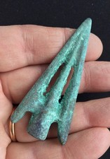 Très belle pointe de flèche