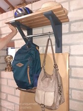 étagère murale en bois et