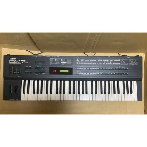Clavier synthétiseur yamaha - clavier,