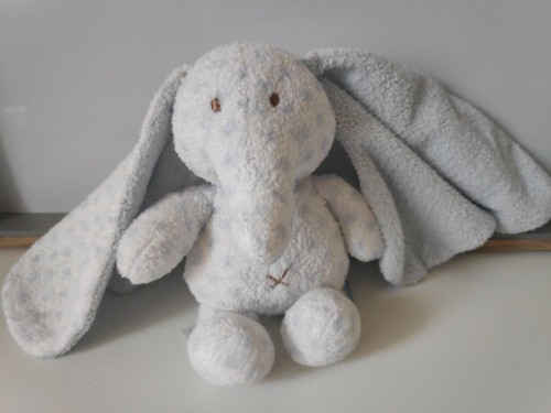 Peluche doudou éléphant