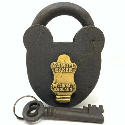 Cadenas ancien fonctionnant