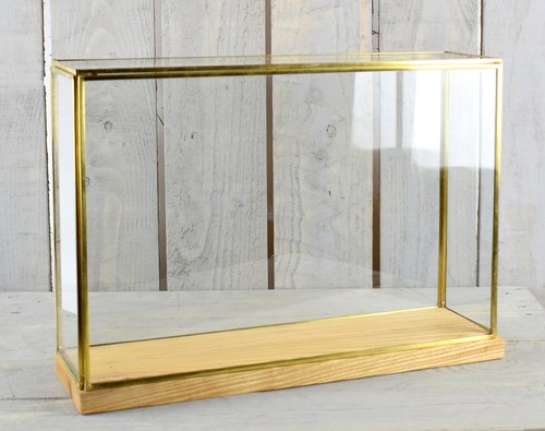 Vitrine verre laiton - en,