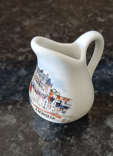 Crémier pot lait - à,