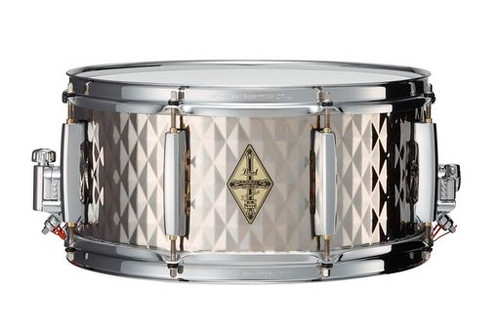 Pearl toshi nagai signature - pearl,