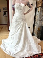 Pronovias Wedding Dress Gown “Reyes” Size 4 A-Line Taffeta Bling