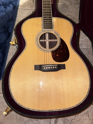 Martin acoustic guitar - acoustic,