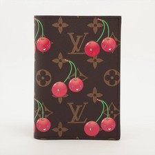 Vuitton x Murakami Takashi monogram cherry Couverture passport M13424 Passport c