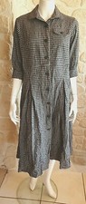 Robe grise et noire neuve
