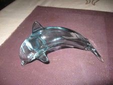 dauphin en cristal bleu clair