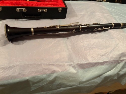 Une ancienne clarinette - ancienne,
