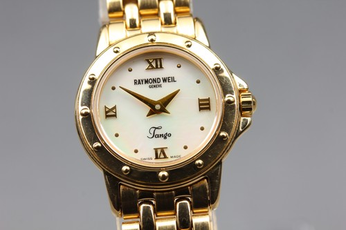Montre quartz pour femme - à,
