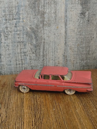 Corgi toys chevrolet impala - toys,