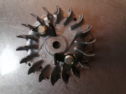 Volant moteur - , (origine)