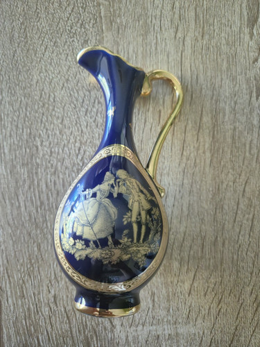 Petite aiguière vintage - , en