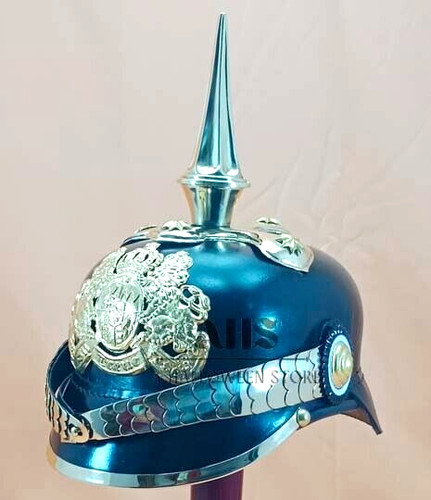 Casque allemand pickelhaube - allemand, en