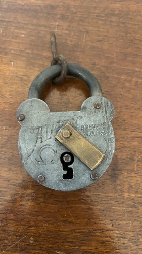 Cadenas ancien fer sans - cadenas, en
