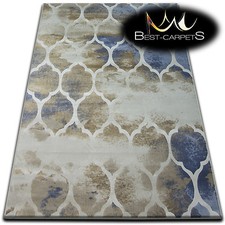 Tapis moderne motif nouveauté