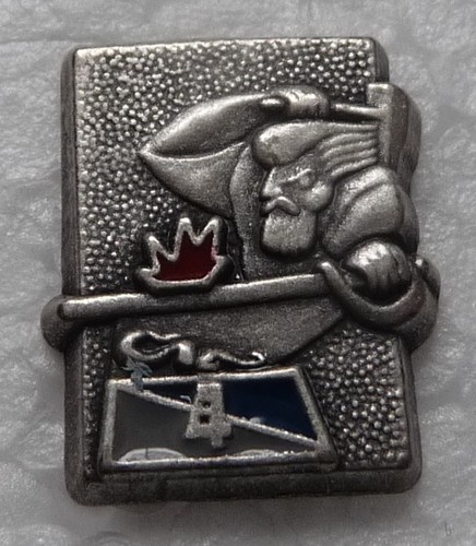 Pin militaire 4 regiment - du,