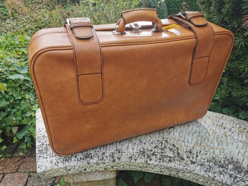 Valise beige grand format
