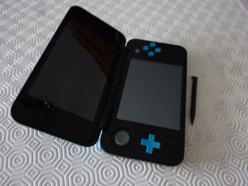 New 2ds hors service - -,