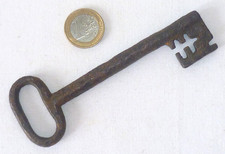 CLÉ ANCIENNE FER FORGÉ