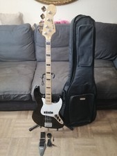 Harley Benton Basse 4 cordes Guitare Noire Blanche Blanc Housse Thomann